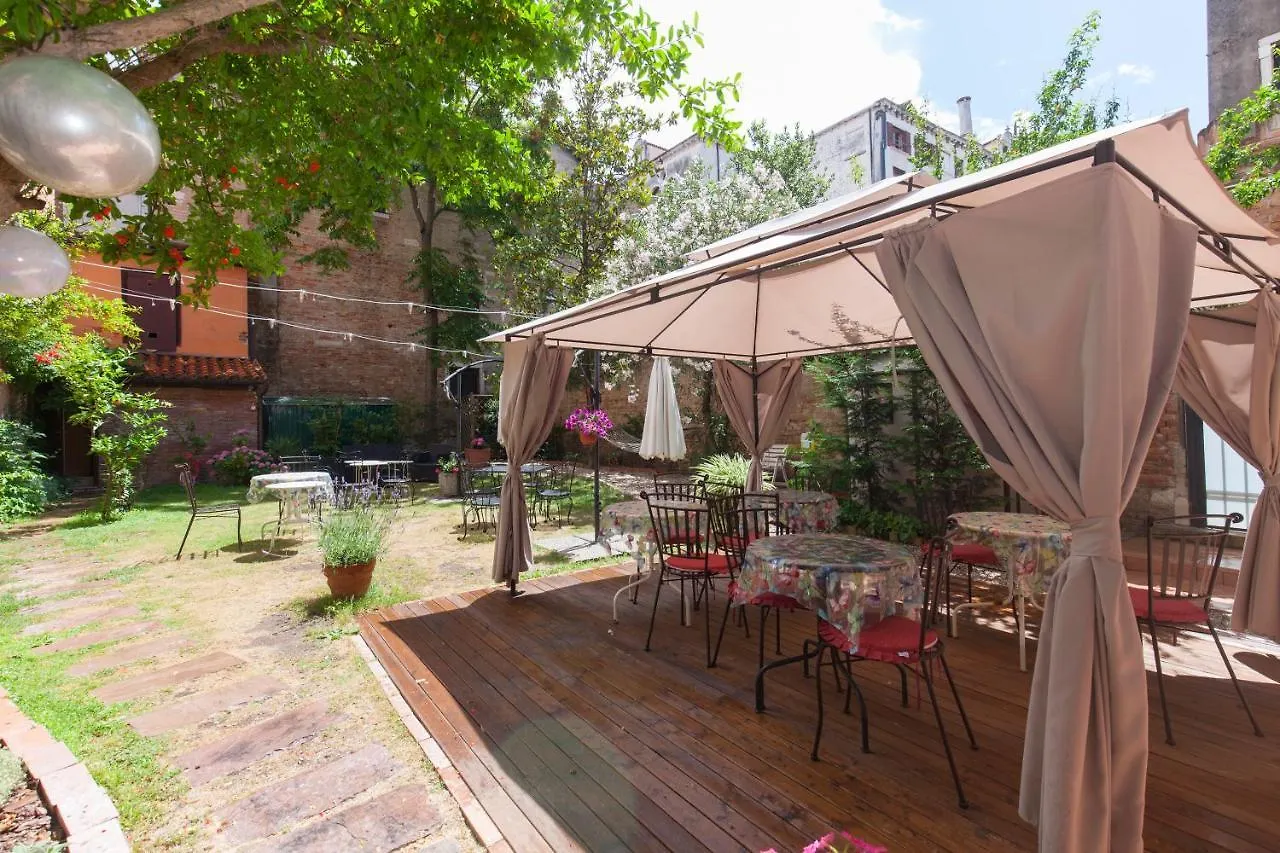 Bed and Breakfast Casa Del Melograno Venedig