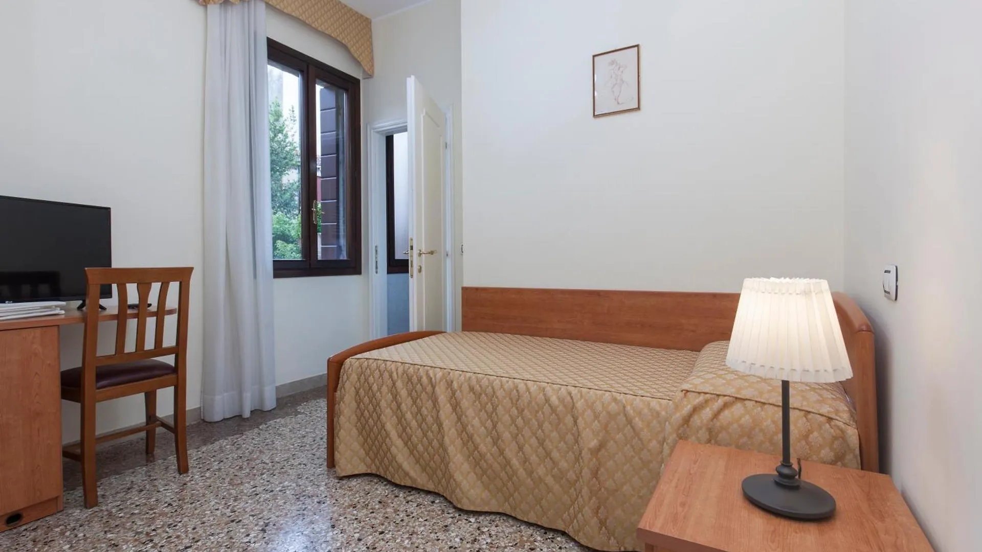 Bed and Breakfast Casa Del Melograno Venedig 3*,  Italien