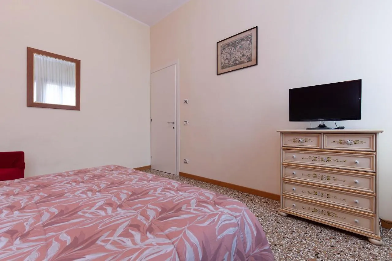 ***  Casa Del Melograno Bed & Breakfast Venice Italy