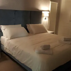 Pensión Maison D'elite