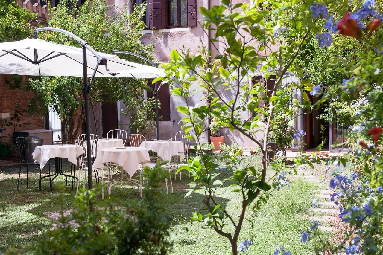 Casa Del Melograno Bed & Breakfast Venice
