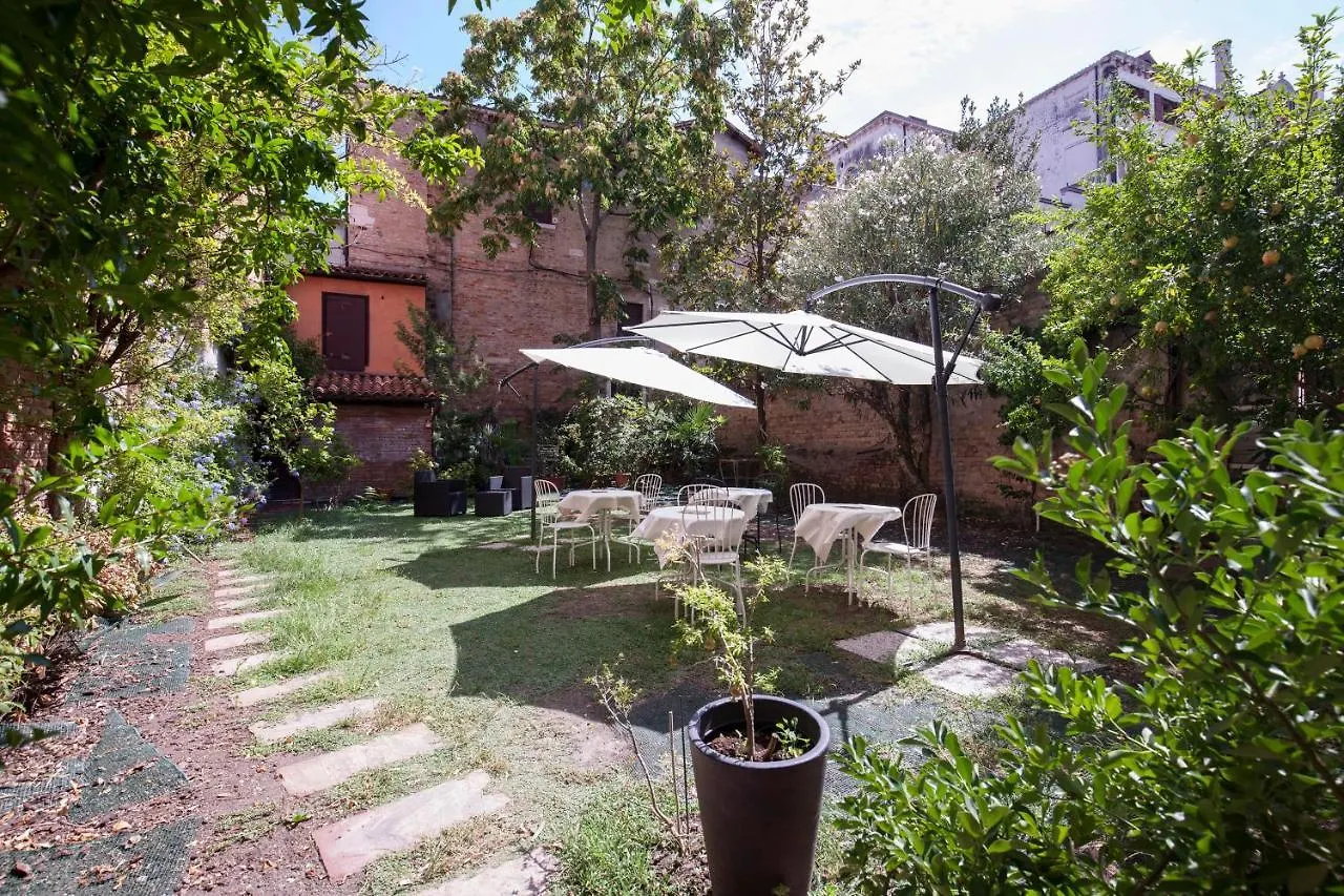 Casa Del Melograno Bed & Breakfast Venice