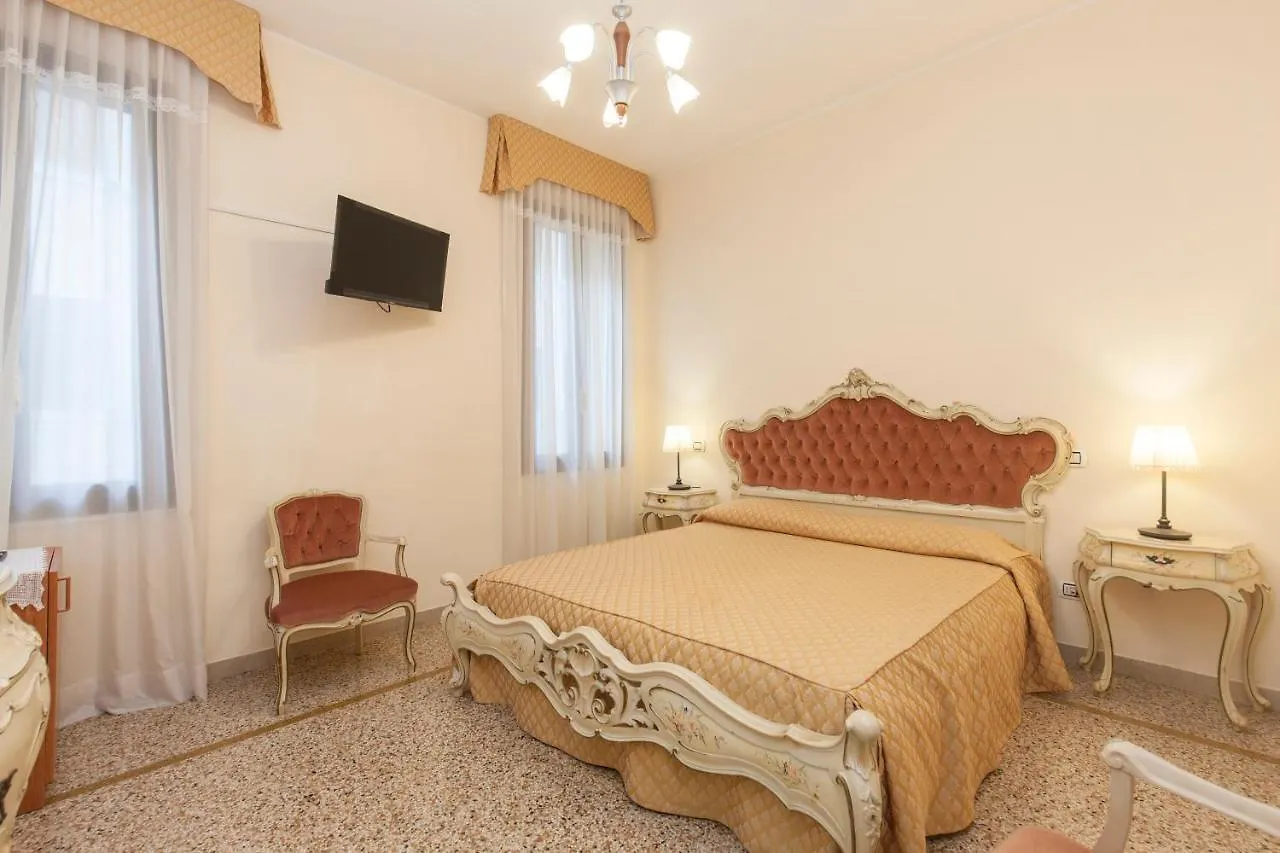 Casa Del Melograno Bed & Breakfast Venice Italy
