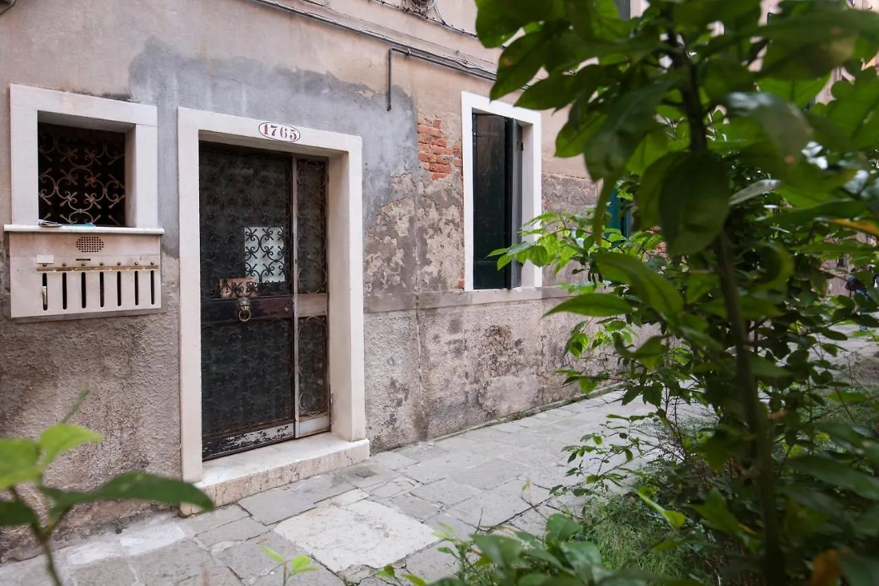 Casa Del Melograno Bed & Breakfast Venice